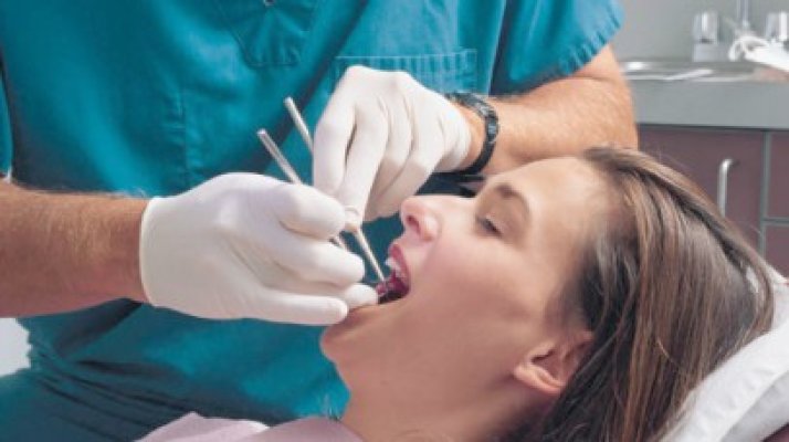 Tratamentele la stomatolog, decontate din 2014
